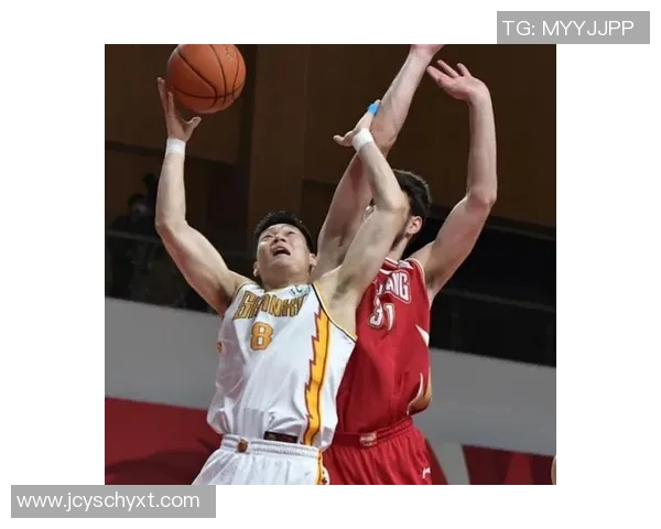 成都篮球队挑战赛特别报道：从艰辛历程到辉煌突破的励志故事