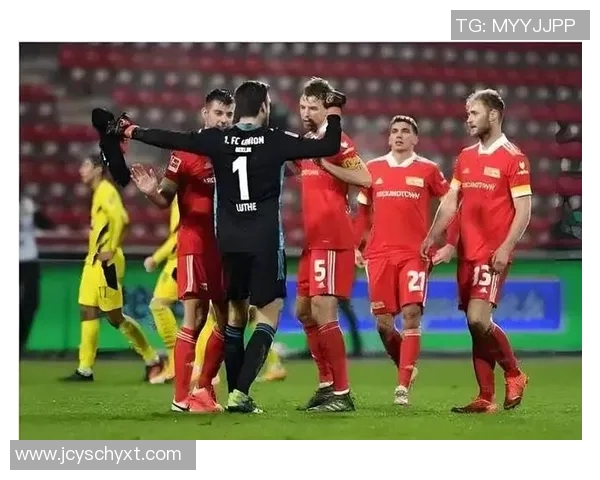 斯图加特主场大胜汉堡，取得宝贵三分！