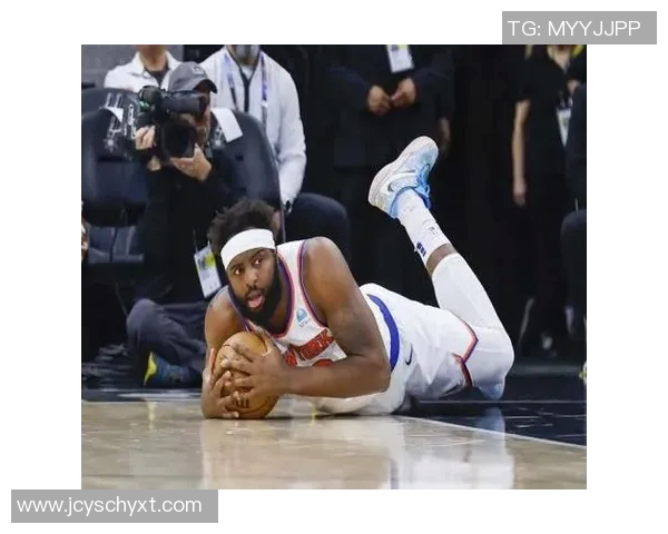 湖人宣布米切尔·罗宾逊加盟,重塑内线深度